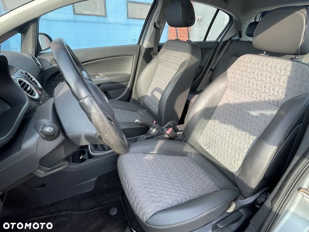 Opel Corsa 1.4 16V Innovation - 4