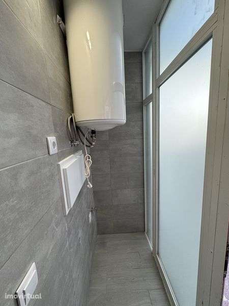 Apartamento T2 Remodelado com Quintal no Seixal Bairro Novo - Grande imagem: 5/11