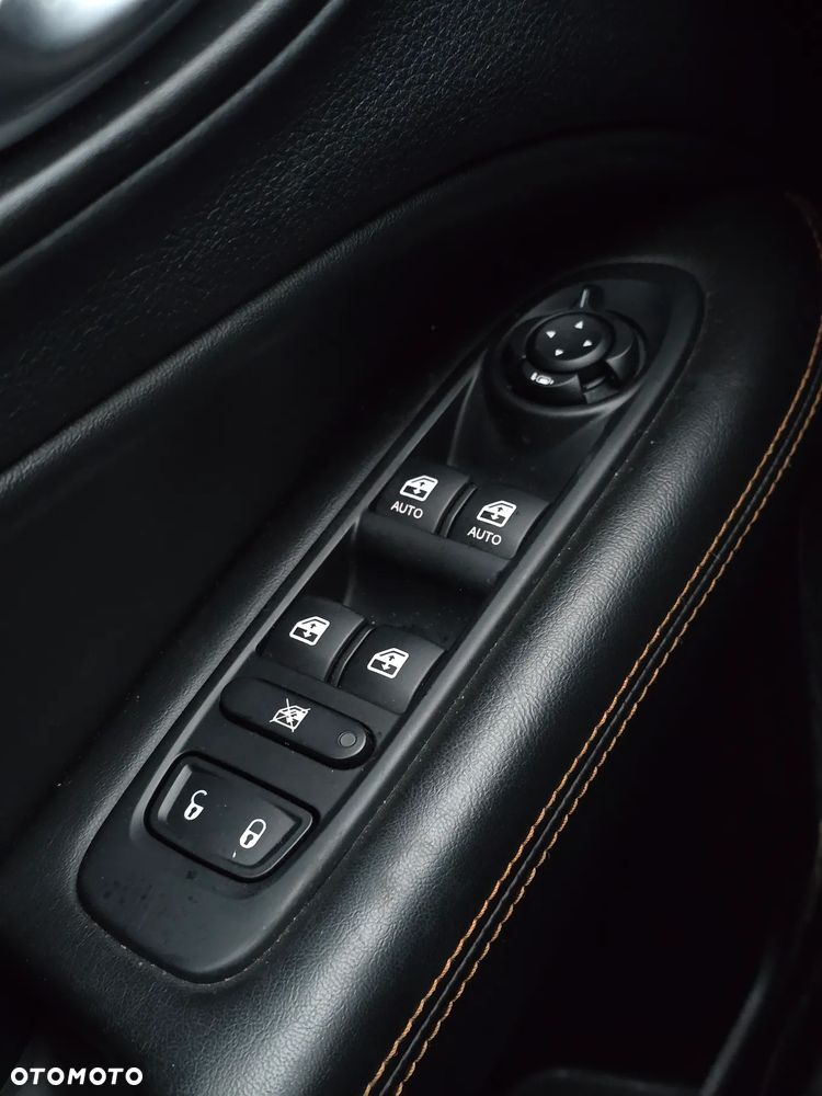 Jeep Compass 1.4 TMair Limited 4WD S&S - 28