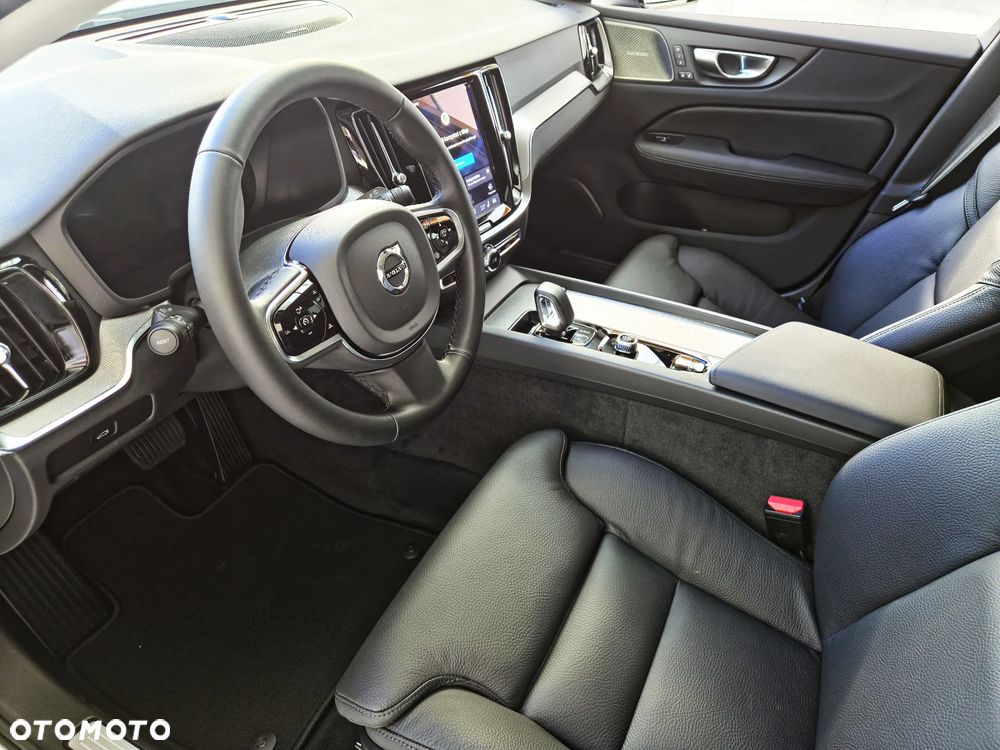 Volvo V60 B4 B Plus Dark - 7