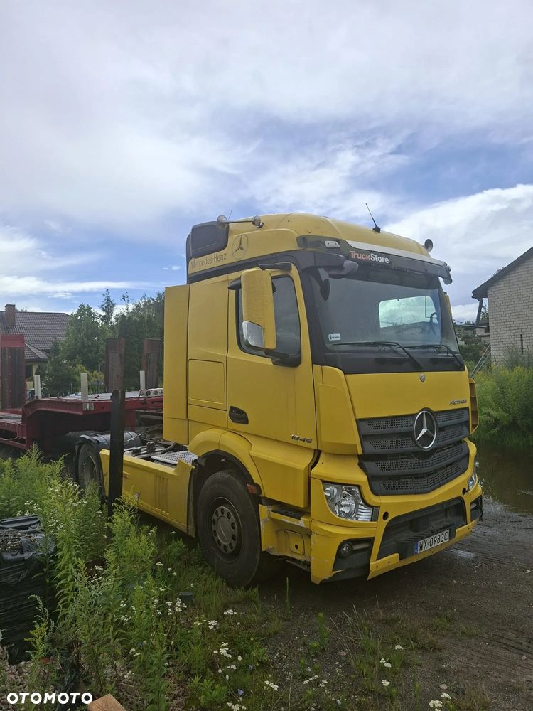 Mercedes-Benz ACTROS - 3