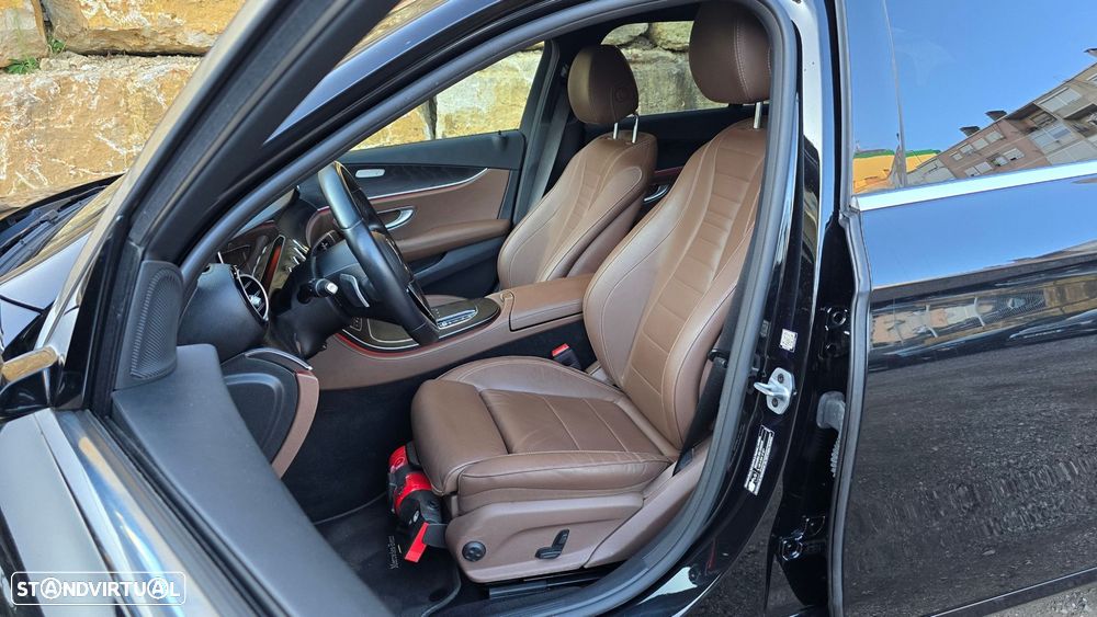 Mercedes-Benz E 220 d Exclusive Line - 54
