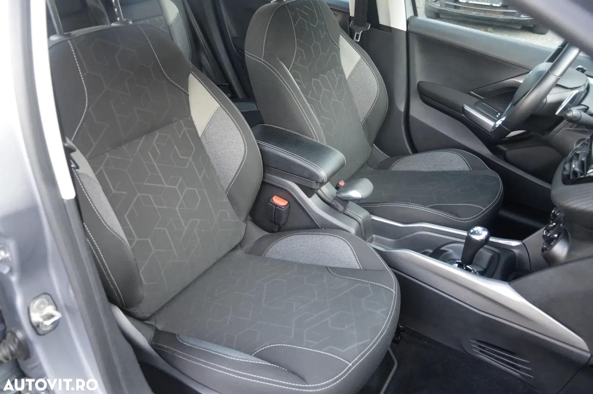 Peugeot 2008 - 29