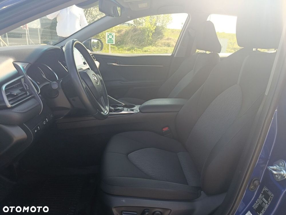 Toyota Camry 2.5 Hybrid Comfort CVT - 15