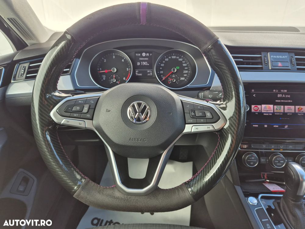 Volkswagen Passat - 16