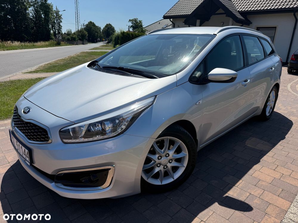 Kia Ceed - 1