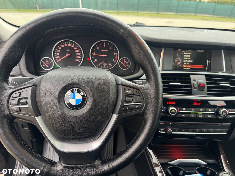 BMW X3 sDrive18d xLine - 31