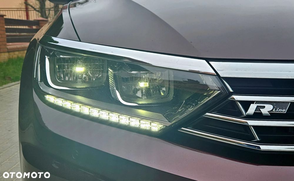 Volkswagen Passat 2.0 TDI (BlueMotion Technology) Highline - 27