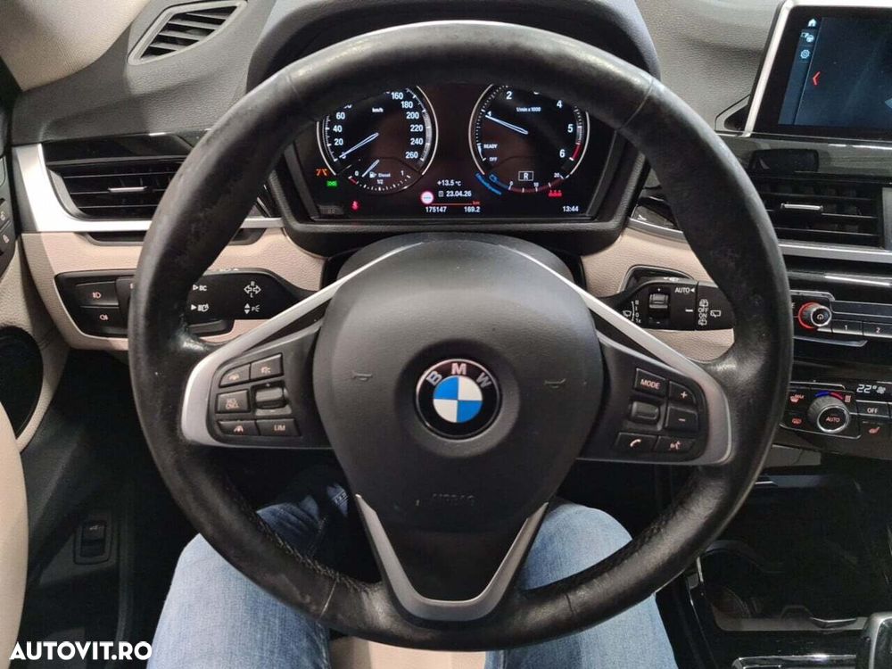 BMW X1 - 10