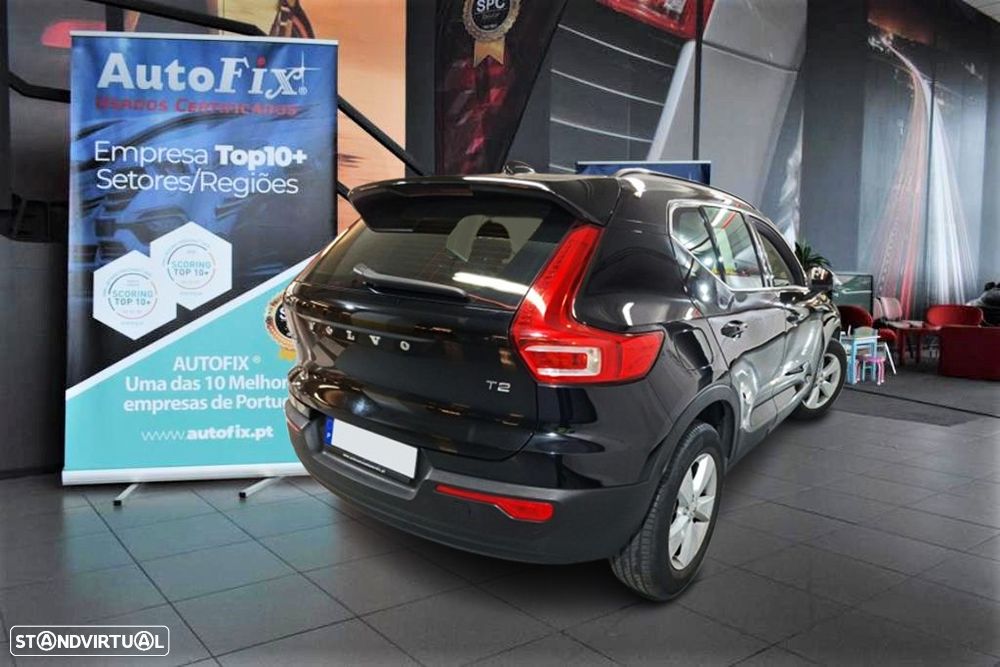Volvo XC 40 1.5 T2 Momentum - 2