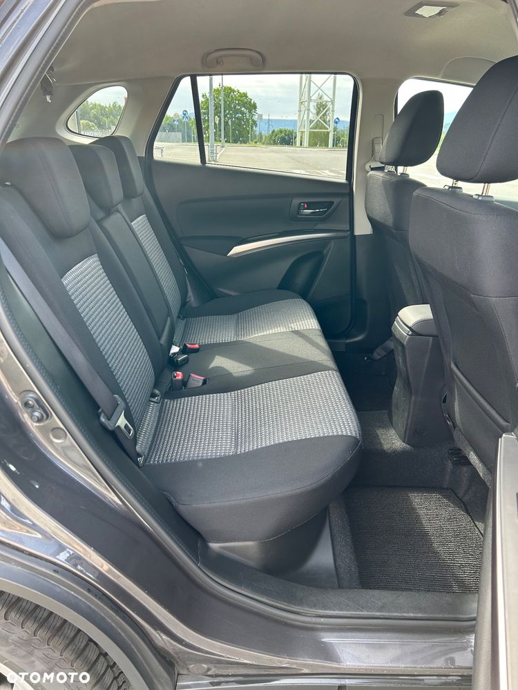 Suzuki SX4 S-Cross - 17