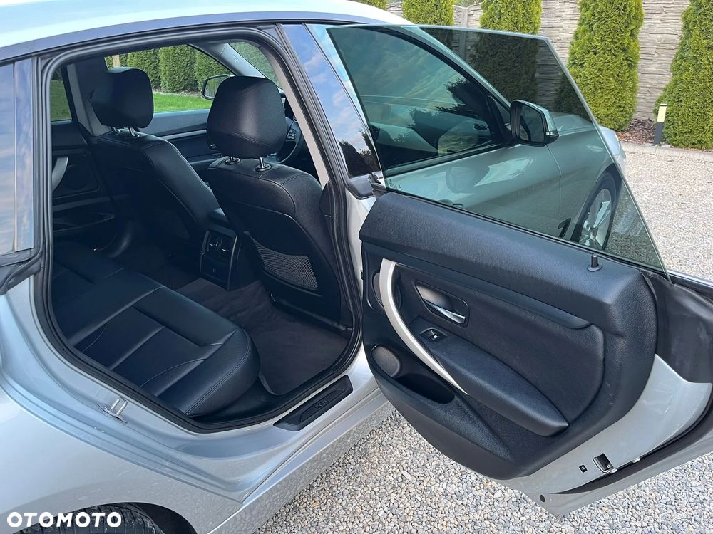 BMW 3GT 318d Modern Line - 30