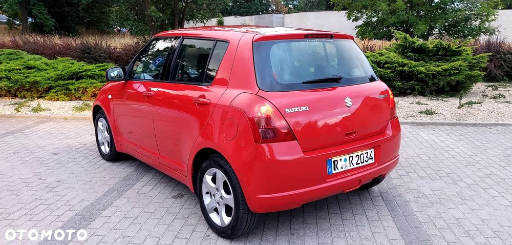 Suzuki Swift 1.3 Limited 25 - 24