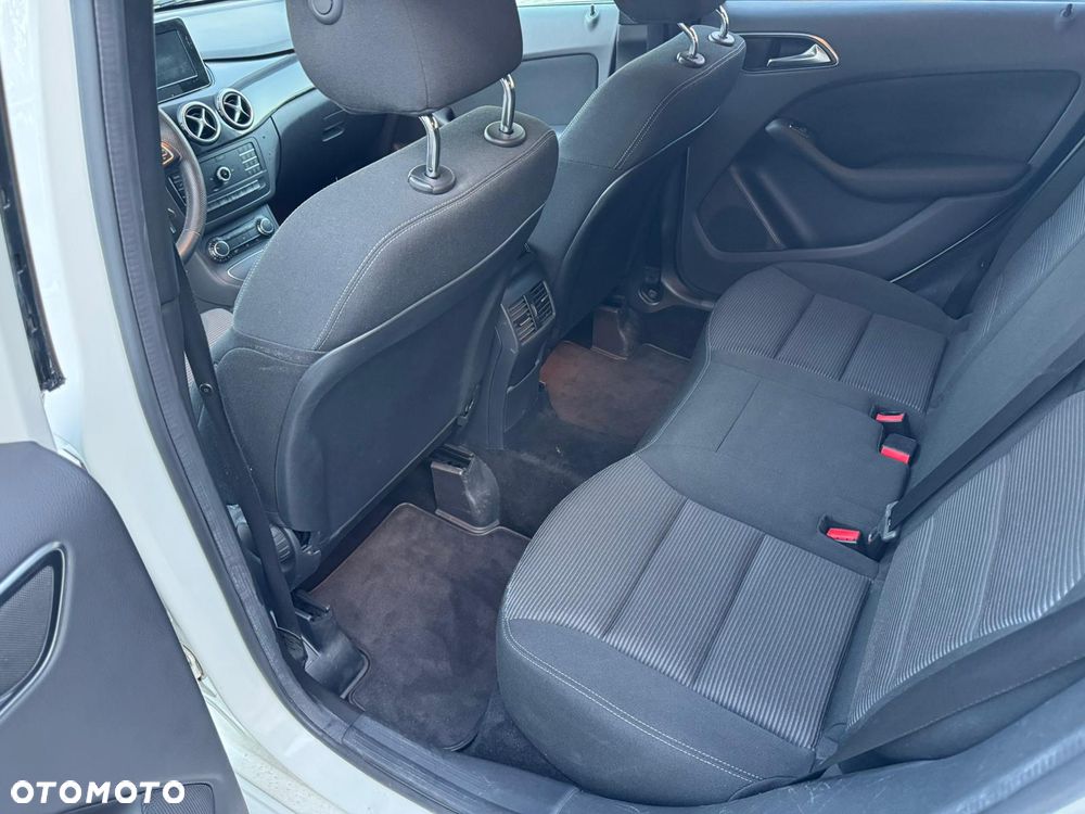 Mercedes-Benz Klasa B 220 d 7G-DCT Edition - 13