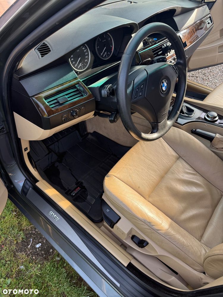 BMW Seria 5 530xd - 23