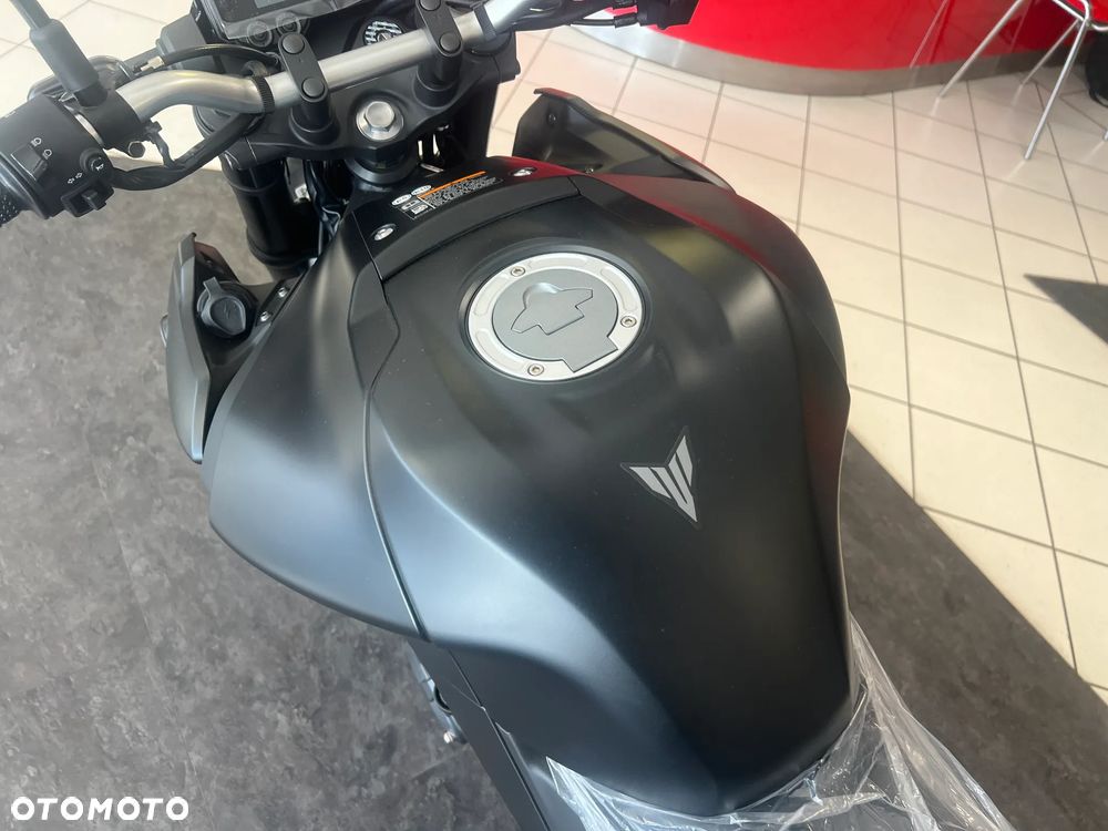 Yamaha MT - 11