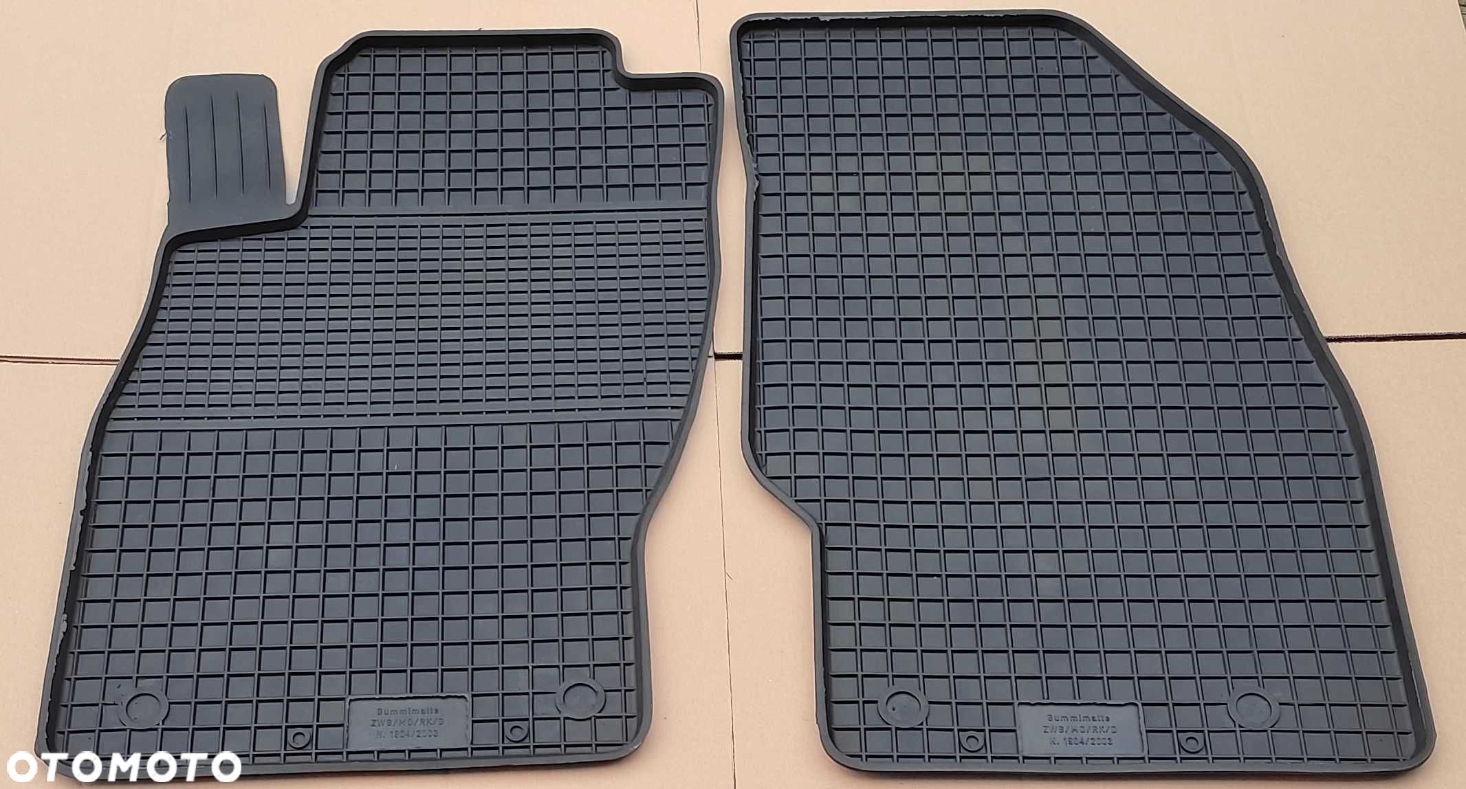FIAT PUNTO EVO NOWE Dywaniki PRZÓD gumowe przednie korytka korytko - 1