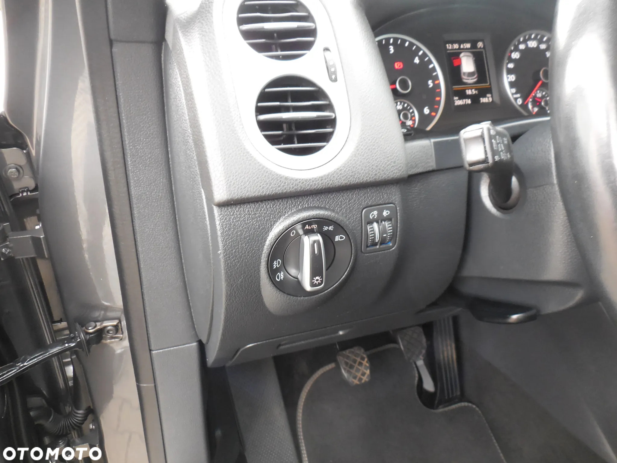 Volkswagen Tiguan - 18