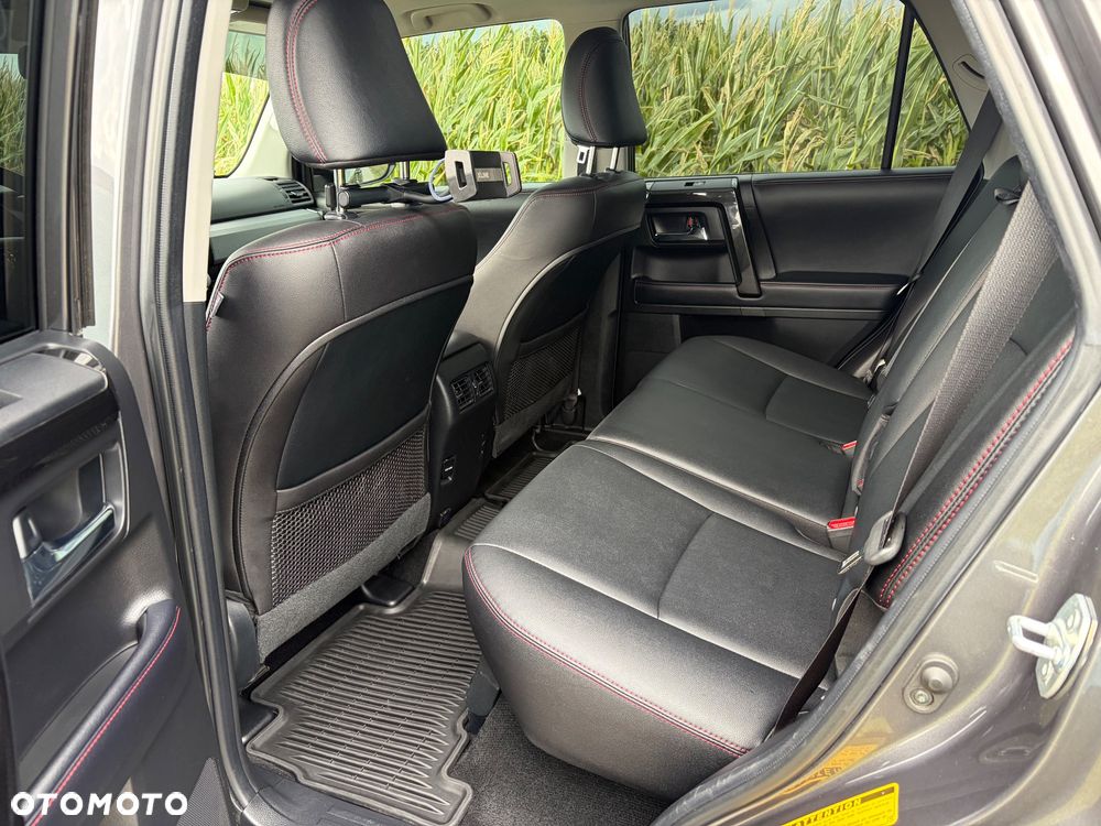 Toyota 4-Runner - 17