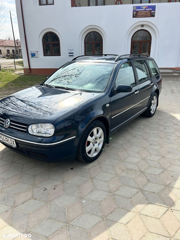Volkswagen Golf - 2