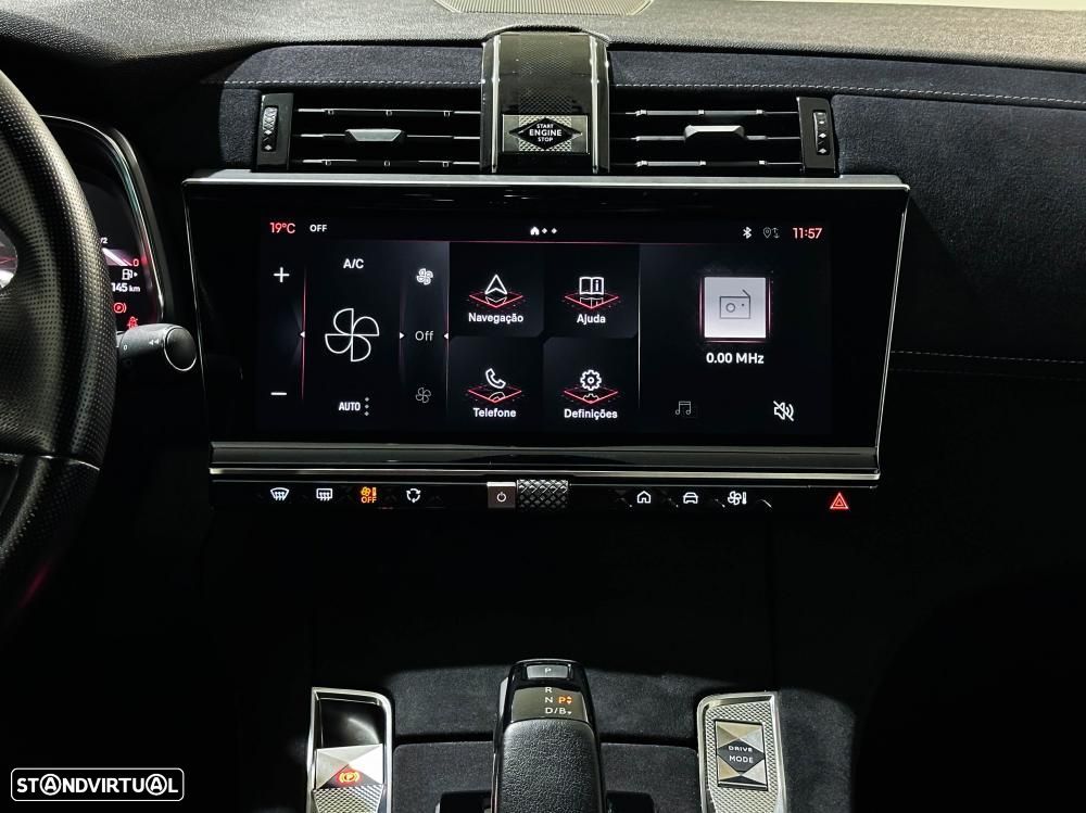 DS DS7 Crossback E-Tense Performance Line EAT8 - 21