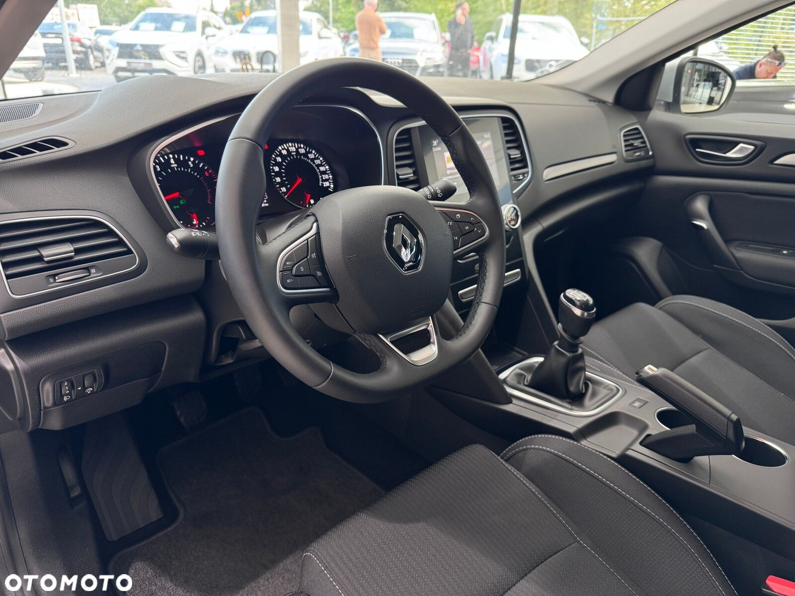 Renault Megane 1.3 TCe FAP Zen - 8