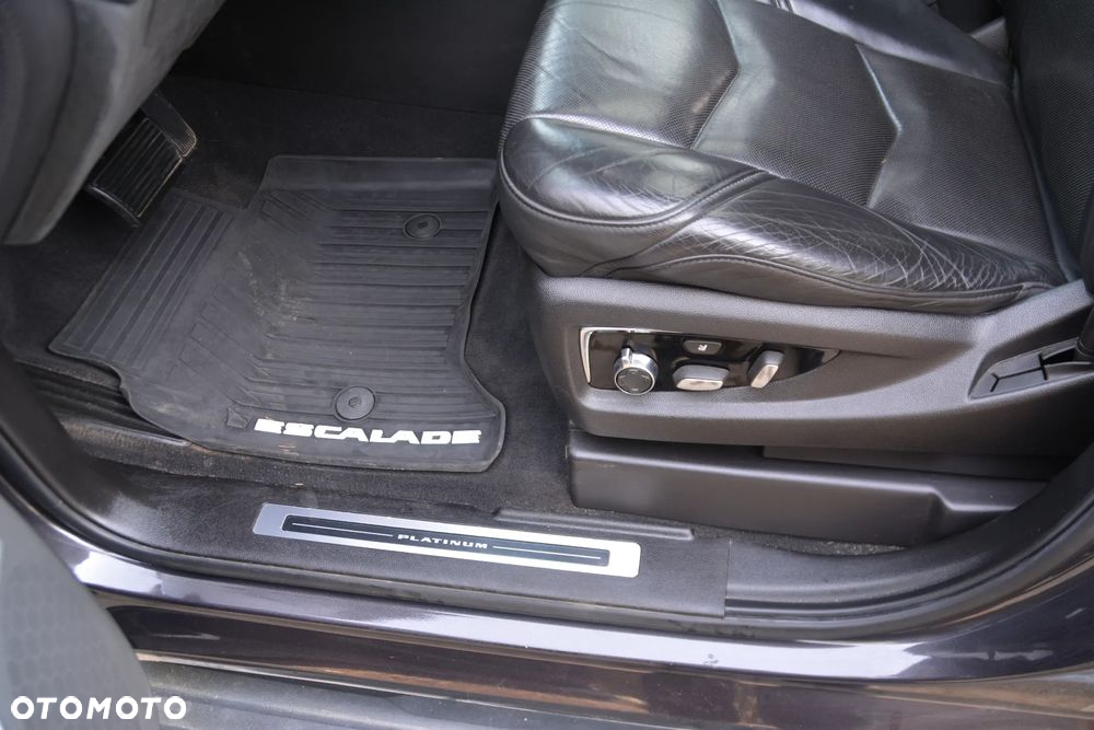 Cadillac Escalade - 10