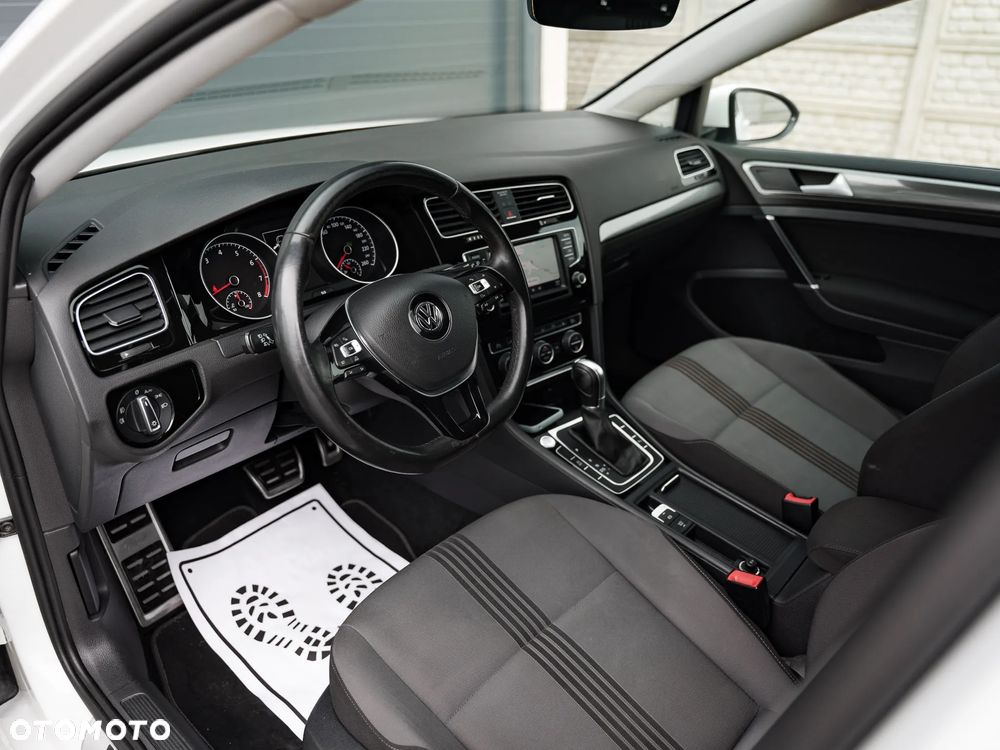 Volkswagen Golf 1.4 TSI BMT Comfortline DSG - 13