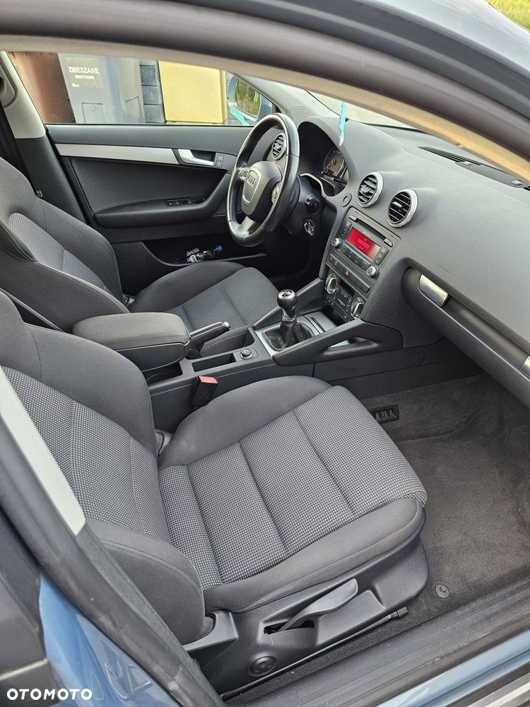 Audi A3 Sportback 2.0 TDI Ambiente - 16