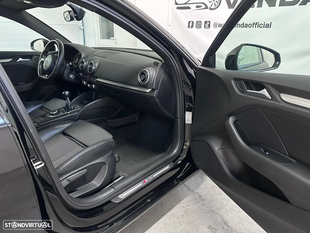 Audi A3 Sportback 2.0 TDI S line Sport Pack - 18