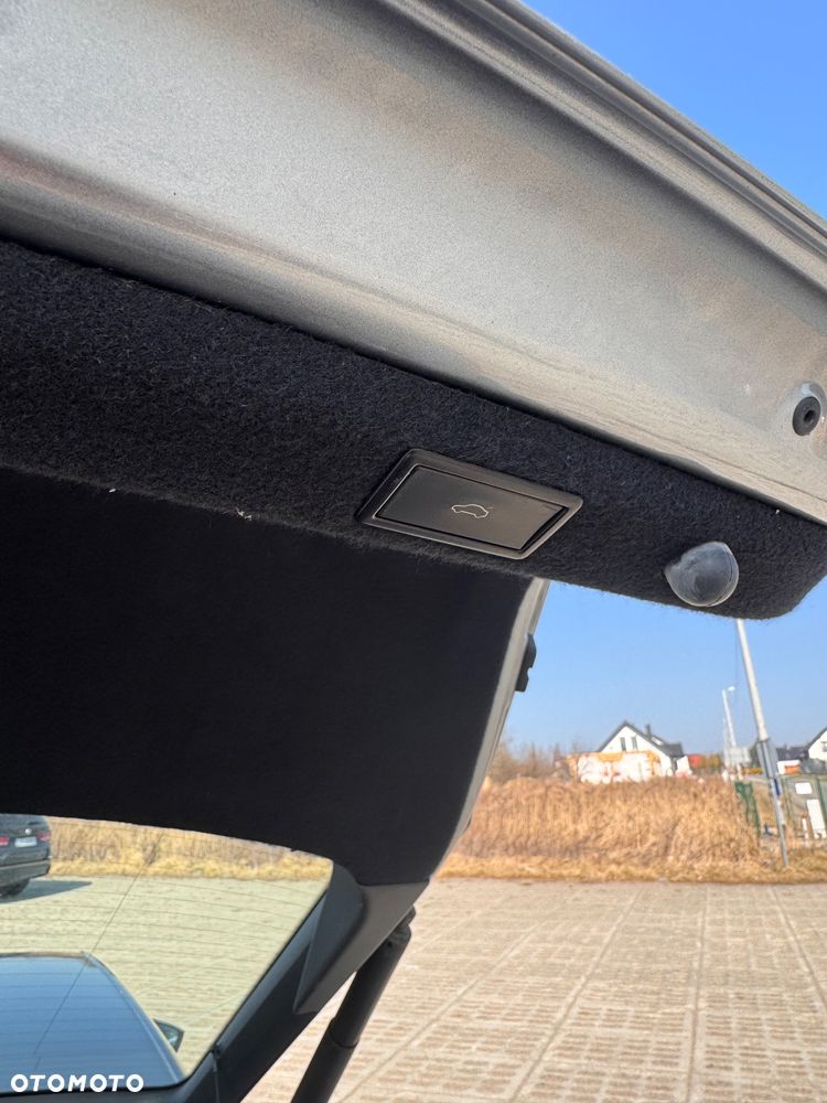 Skoda Superb 2.0 TDI SCR 4x4 Ambition DSG - 11