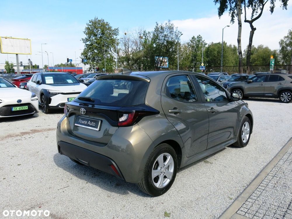 Toyota Yaris 1.5 Comfort - 16