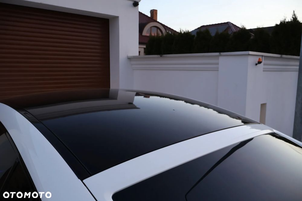 Mercedes-Benz AMG GT 43 4-Matic+ - 3