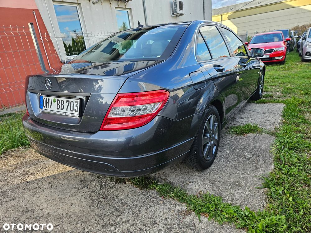 Mercedes-Benz Klasa C 180 Kompressor Automatik BlueEFFICIENCY - 4