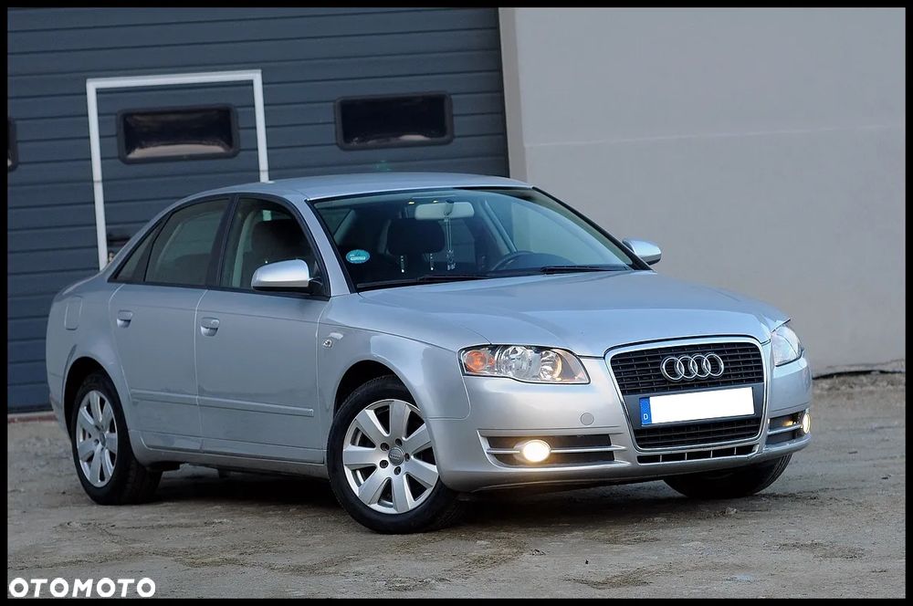 Audi A4 Limousine - 15