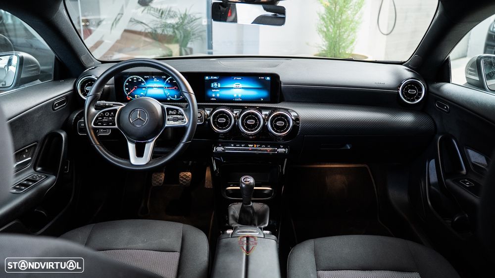 Mercedes-Benz CLA 180 d Shooting Brake Business Solutions - 23