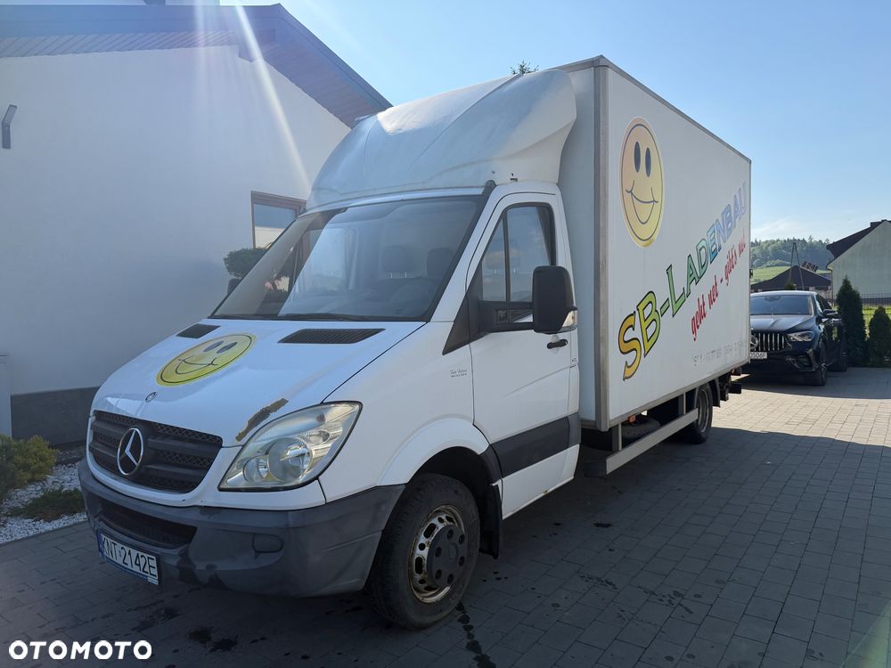 Mercedes-Benz Sprinter - 1
