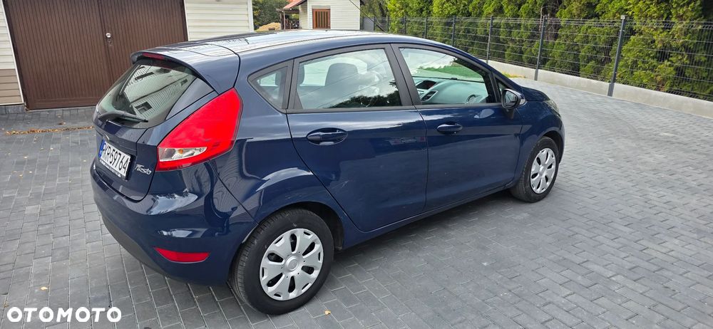 Ford Fiesta 2010 photo 4