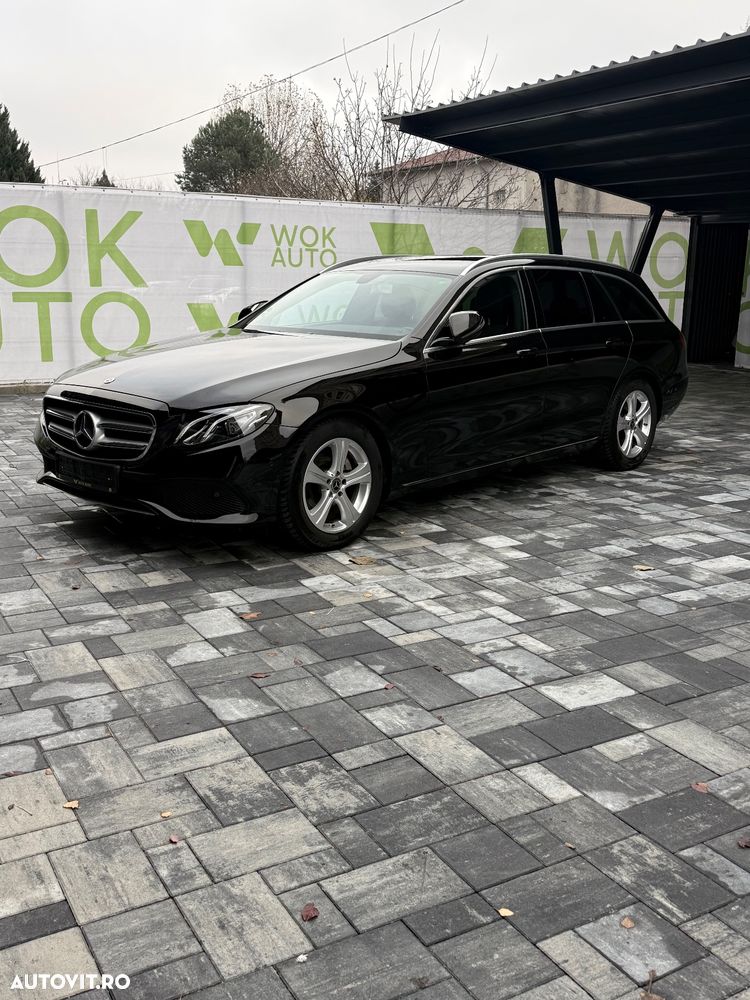 Mercedes-Benz E 220 d T 9G-TRONIC Exclusive - 1