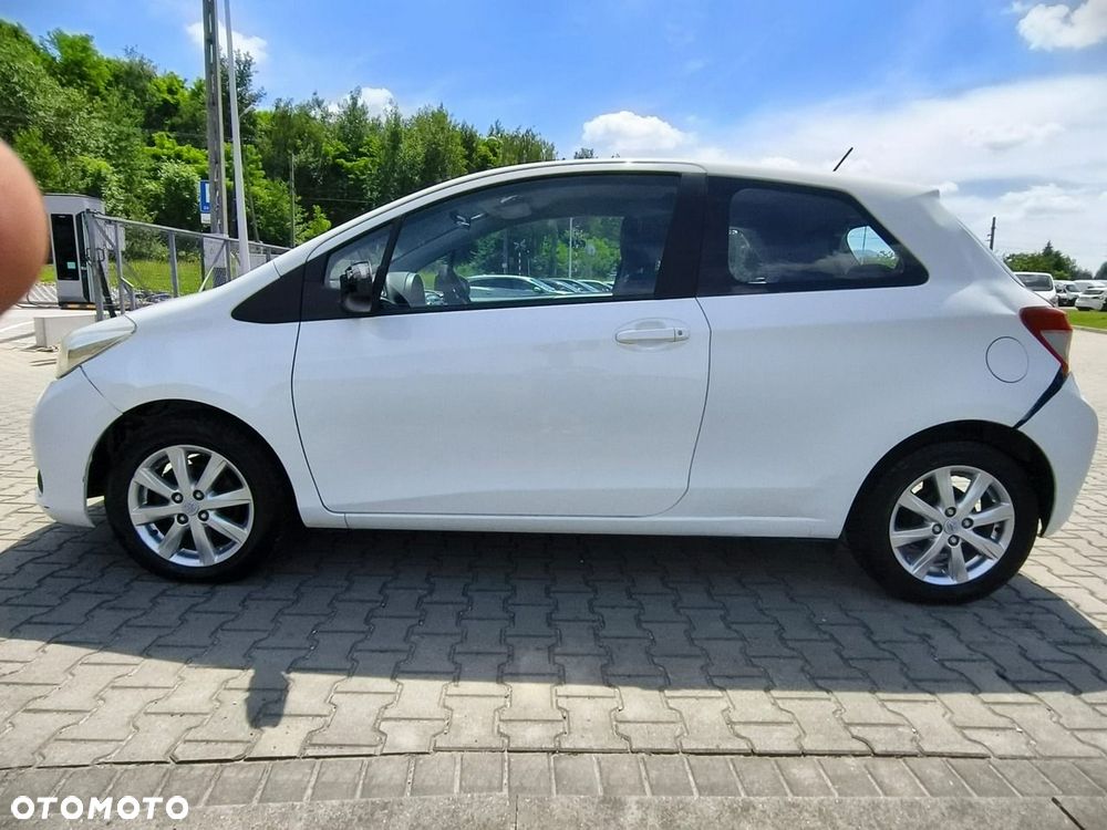 Toyota Yaris - 4