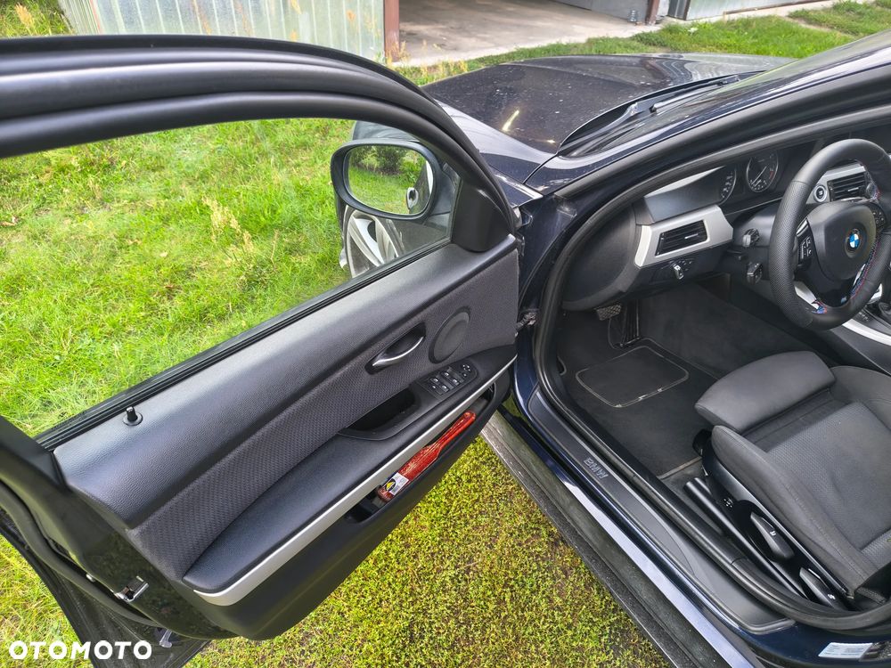 BMW Seria 3 318d DPF - 31