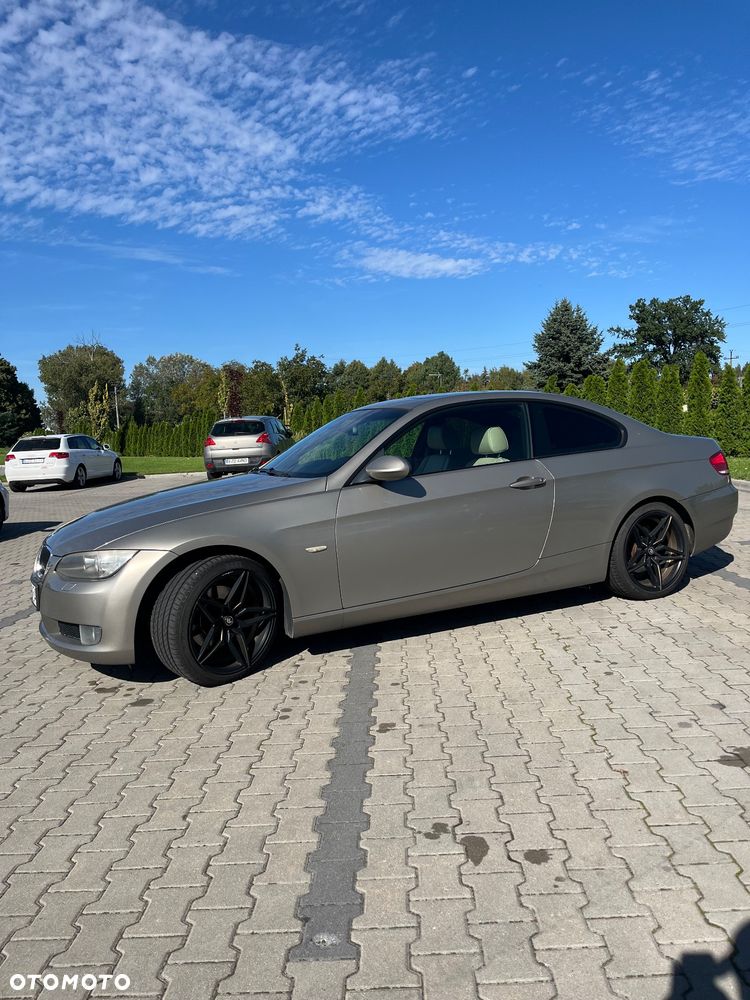 BMW Seria 3 320d Coupe - 5