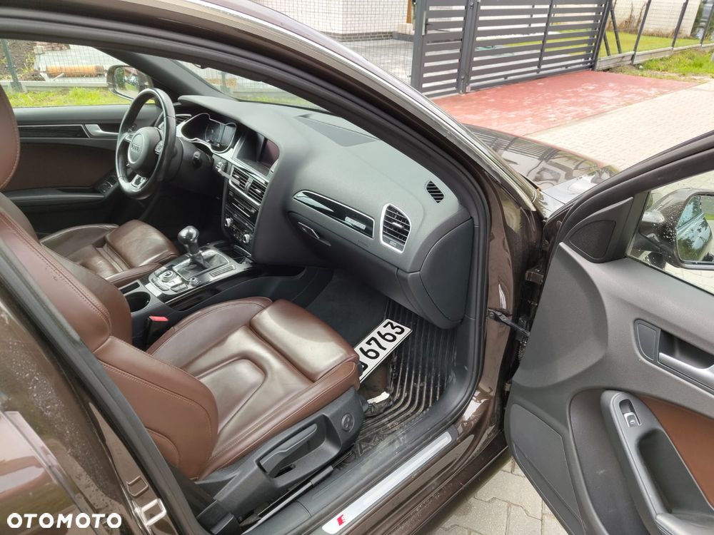 Audi A4 Avant 2.0 TDI DPF clean diesel quattro S tronic S line Sportpaket - 8