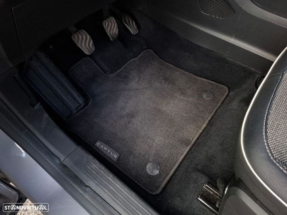 Renault Captur 1.0 TCe Techno Bi-Fuel - 27