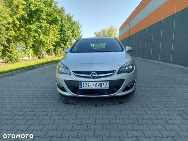 Opel Astra 1.7 CDTI DPF Design Edition