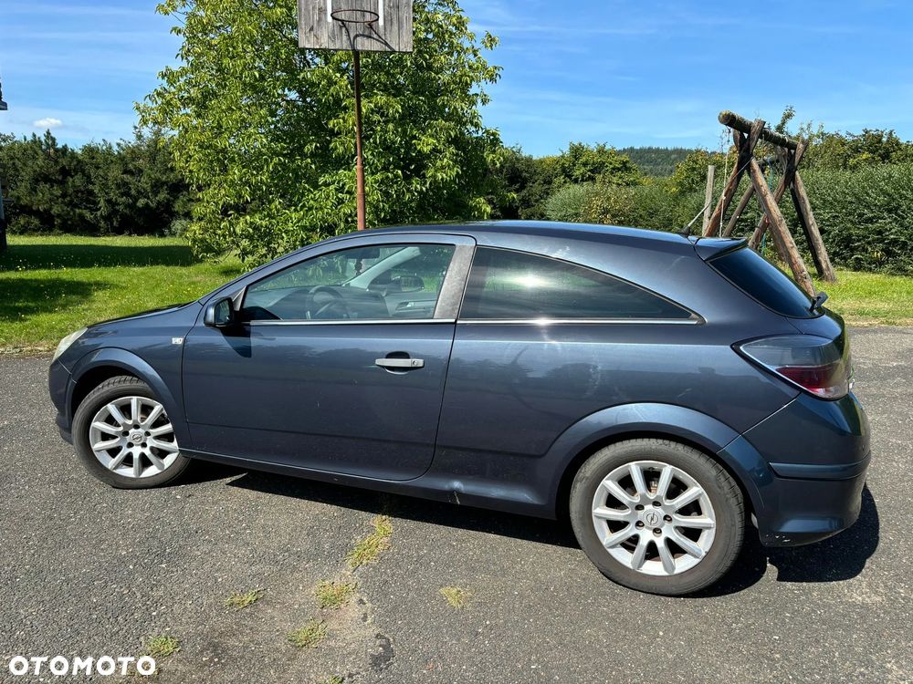 Opel Astra GTC 1.6 - 3