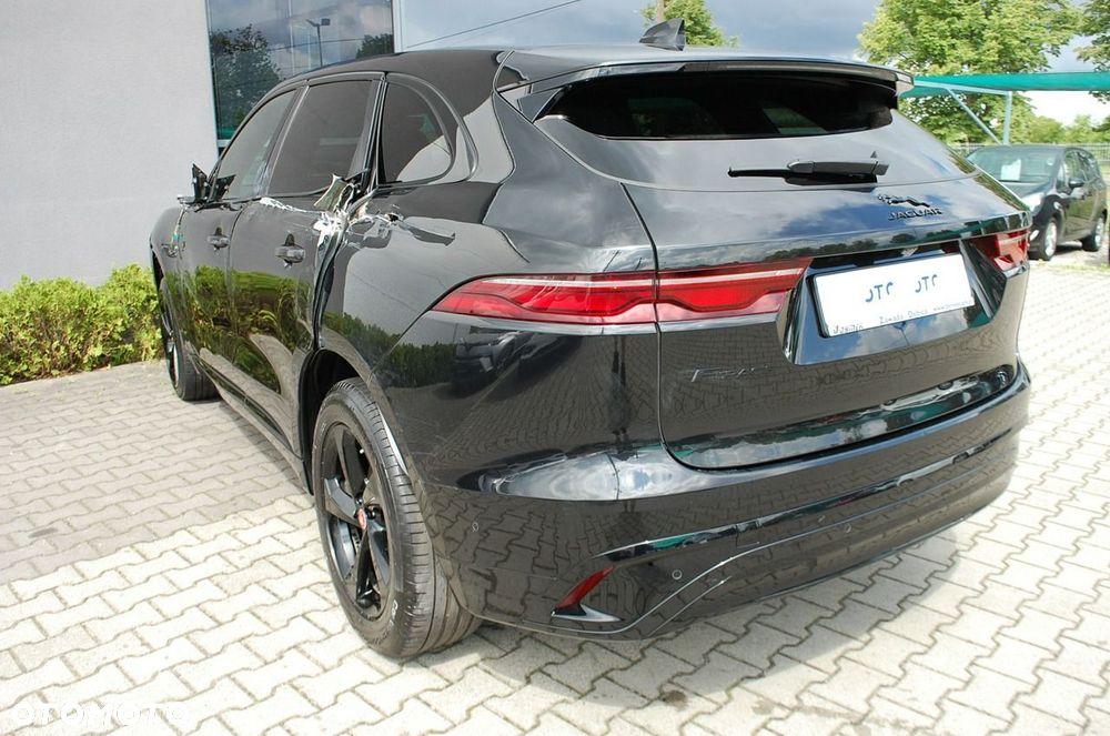 Jaguar F-Pace - 12