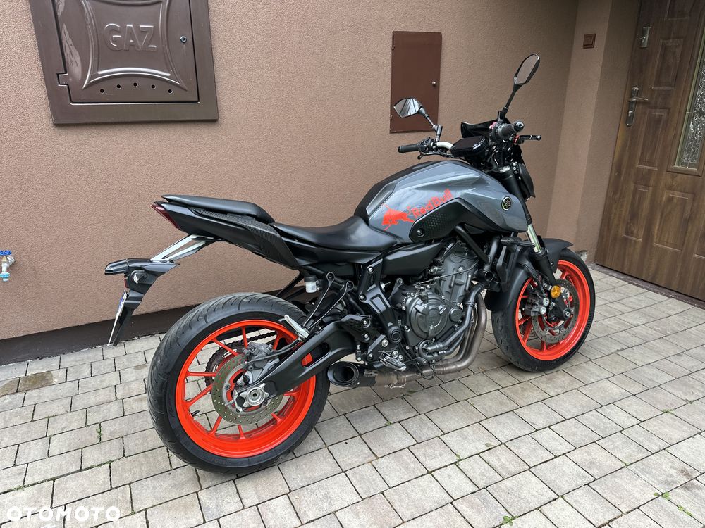 Yamaha MT - 2