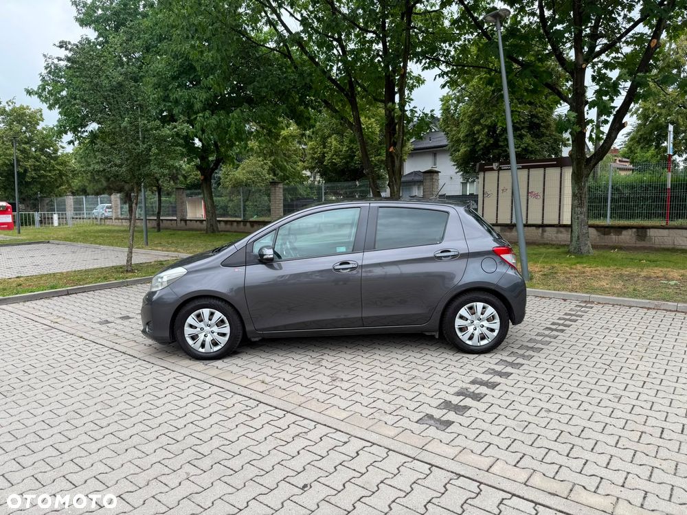 Toyota Yaris 1.4 D-4D Active - 3