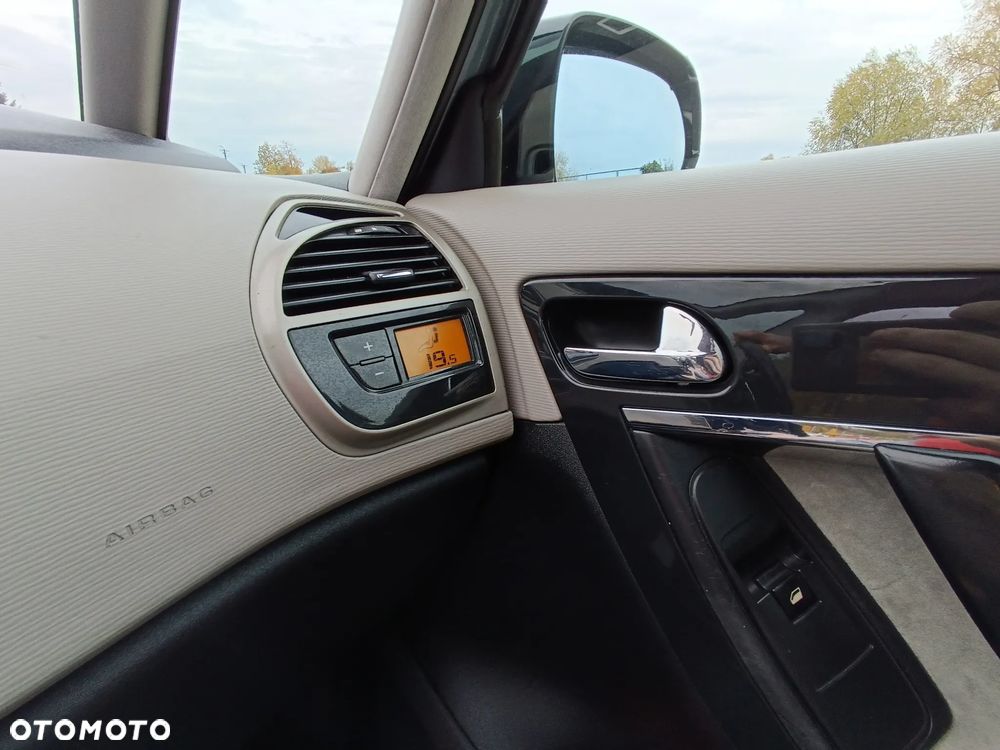 Citroën C4 Picasso 2.0 HDi Exclusive - 21